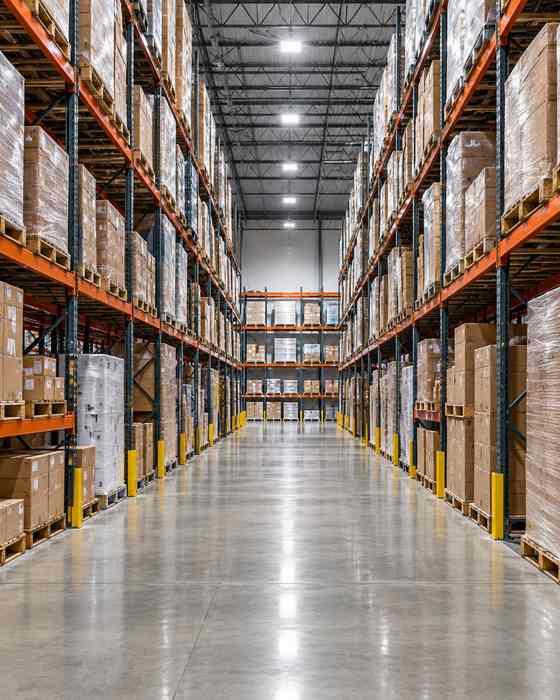 Warehouse and industrial cleaning, built around shifts